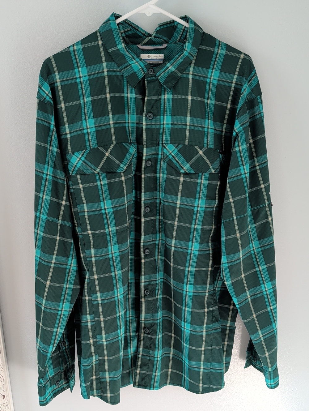 Columbia Omni- Shade Green and Teal Plaid Long-Sleeve Button-Down Shirt